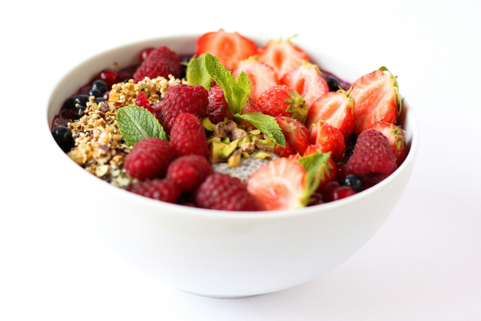 A bowl of fruits after a full meal (Image by Klara Fulinova/Unsplash)